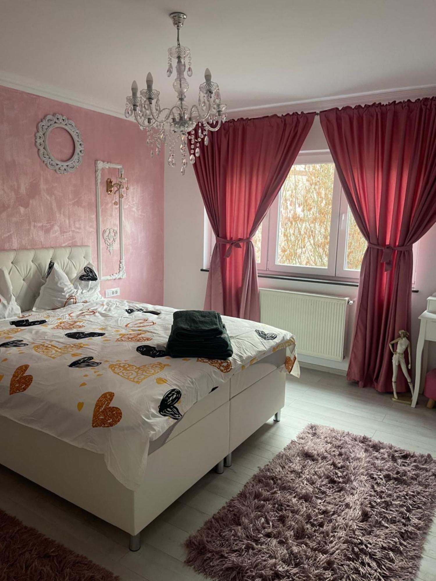 Tamara'S Place Râmnicu Vâlcea Eksteriør bilde